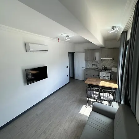 Azra 3 Kisilik Havuzlu Luex Apartman
