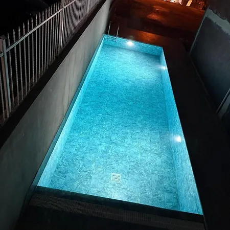 Apartman Azra 3 Kisilik Havuzlu Luex *