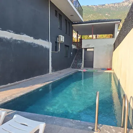 Azra 3 Kisilik Havuzlu Luex Fethiye